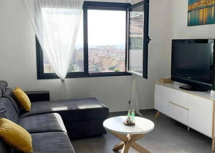 Cocon 4 Pers Vue * Mentona